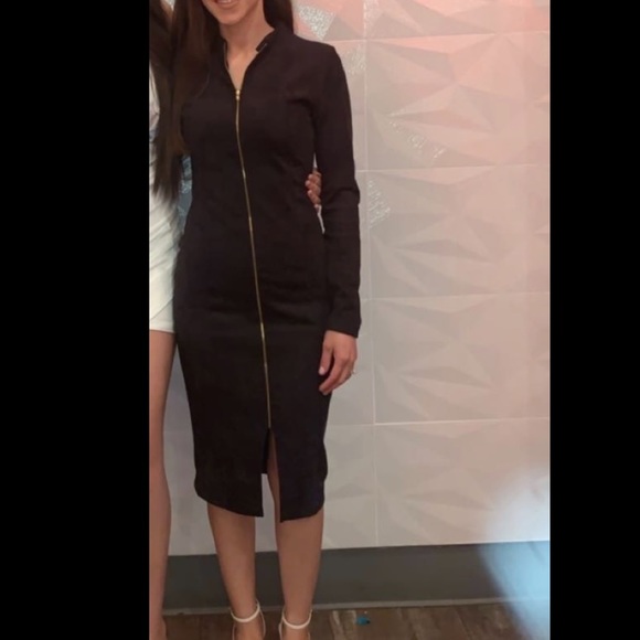 Size small - Picture 2 of 3